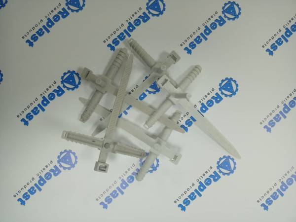 Хомут з дюбелем