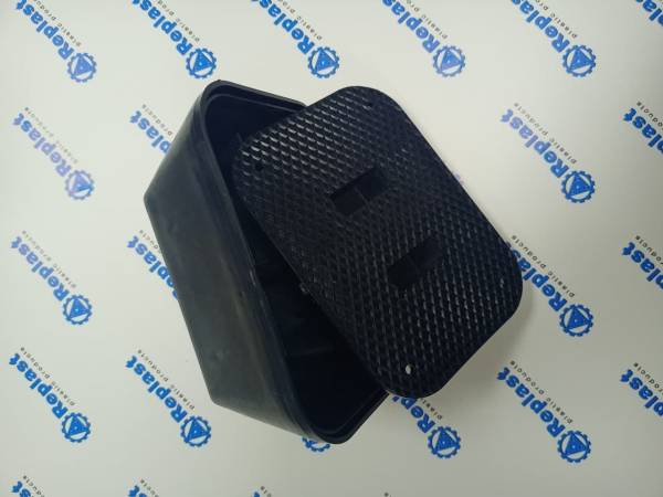 Корпус тримач для громовідводу з кришкою_2